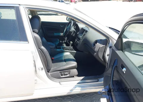 2011 Nissan Maxima 3.5 Sv z USA, uszkodzony, nr VIN 1N4AA5AP1BC823828